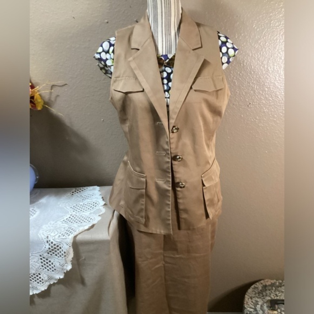 NYC 2 Pieces TAN SUIT VEST AND SKIRT